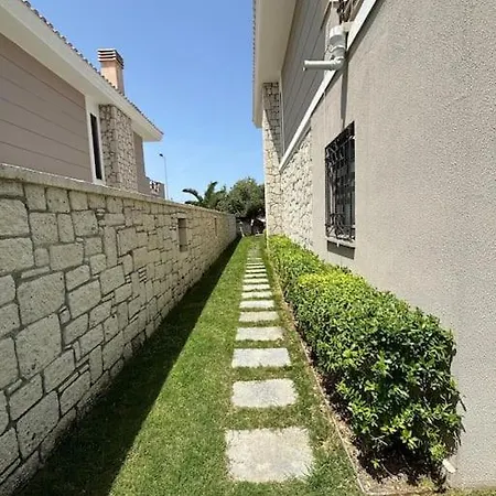 Alacati Olive House בית נופש Çeşme